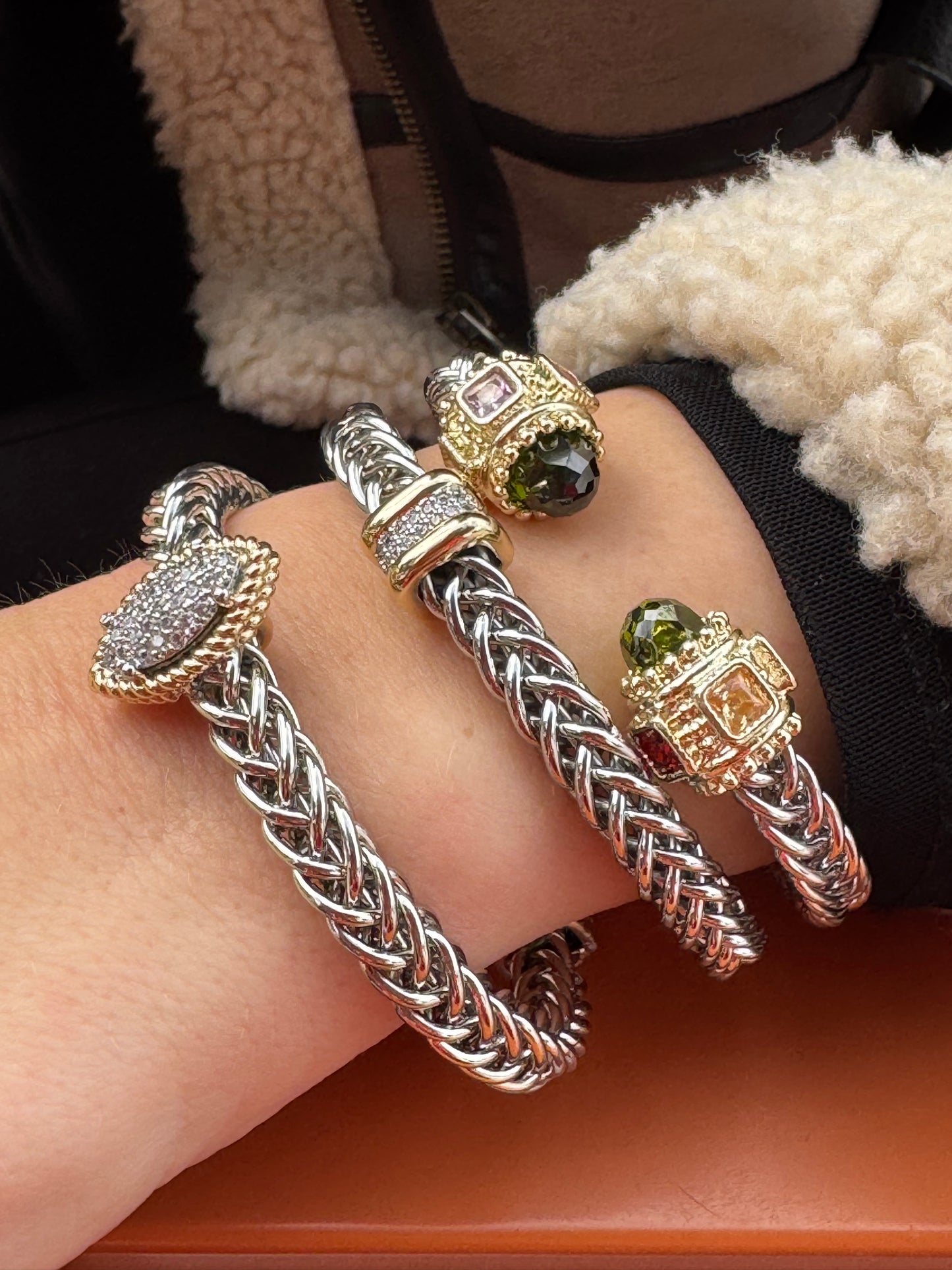 Leaf Shape Cubic Zirconium Bangle