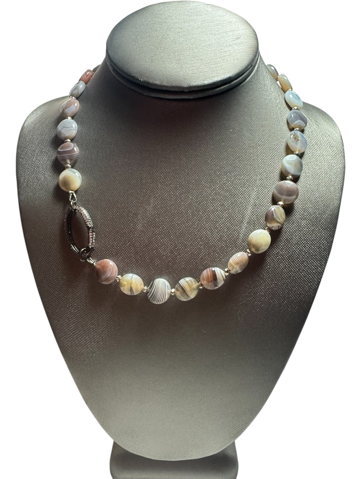 Gray Agate Short Necklace