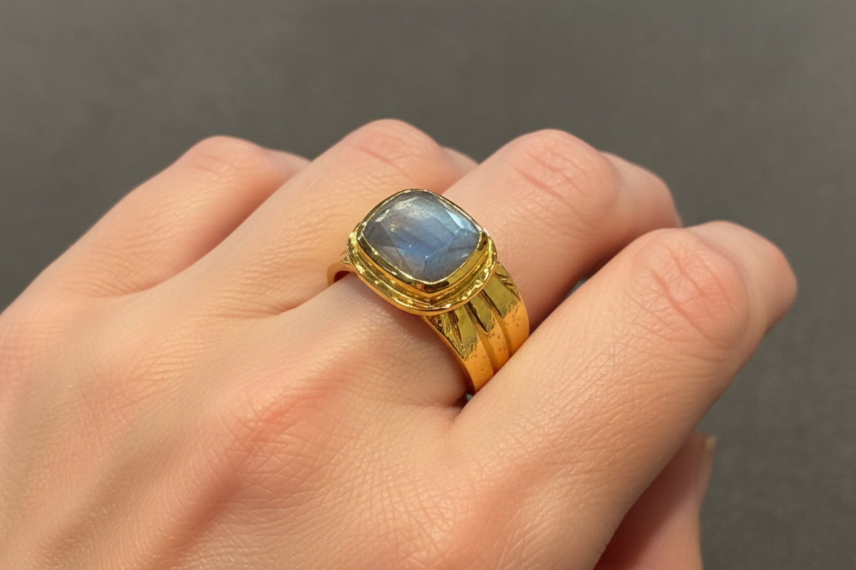 Yellow Gold Vermeil Labradorite Signet Ring