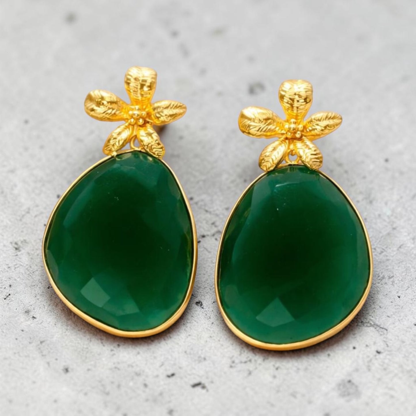 Small Flower Large Green Agate Tear Shape Earrings